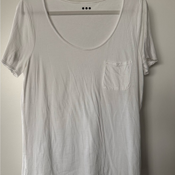 Three Dots white scoop neck t shirt. Size M. - Picture 1 of 7